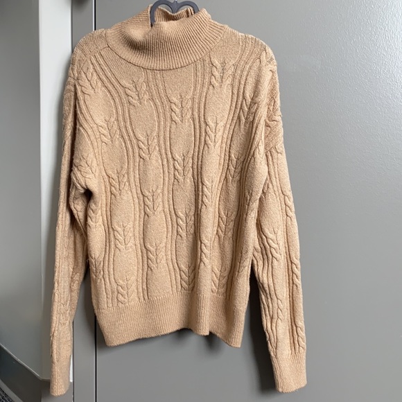 ASOS DESIGN cozy beige sweater in a very good condition - Picture 2 of 5